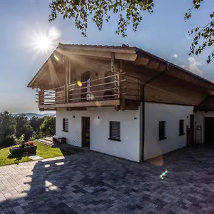 Chalet Bergchaletweitblick